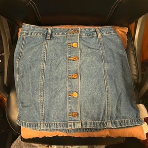 Denim skirt